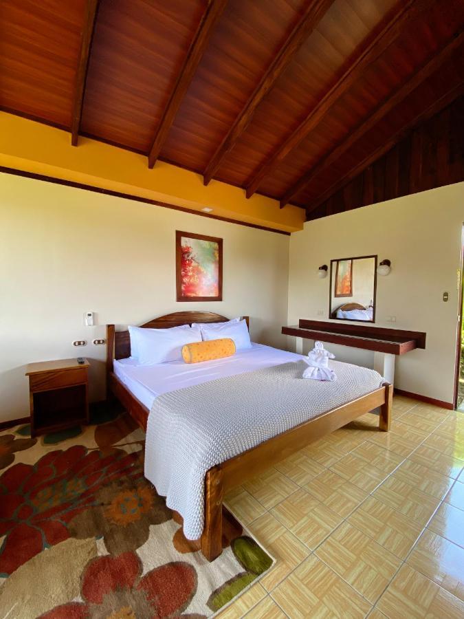 Arenal Roca Lodge & Bungalows La Fortuna المظهر الخارجي الصورة