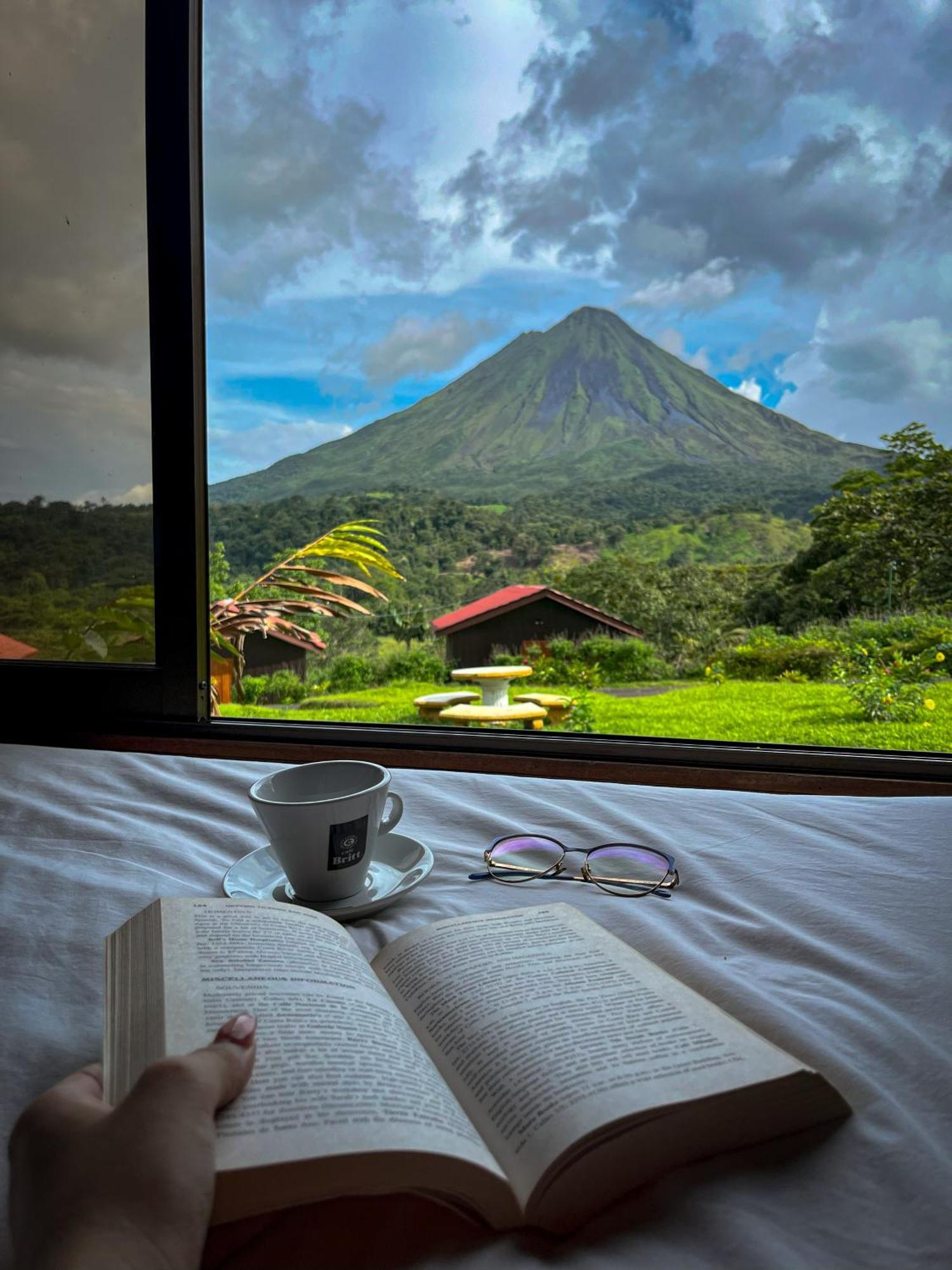 Arenal Roca Lodge & Bungalows La Fortuna المظهر الخارجي الصورة