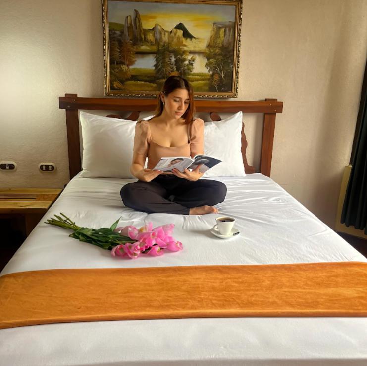 Arenal Roca Lodge & Bungalows La Fortuna المظهر الخارجي الصورة