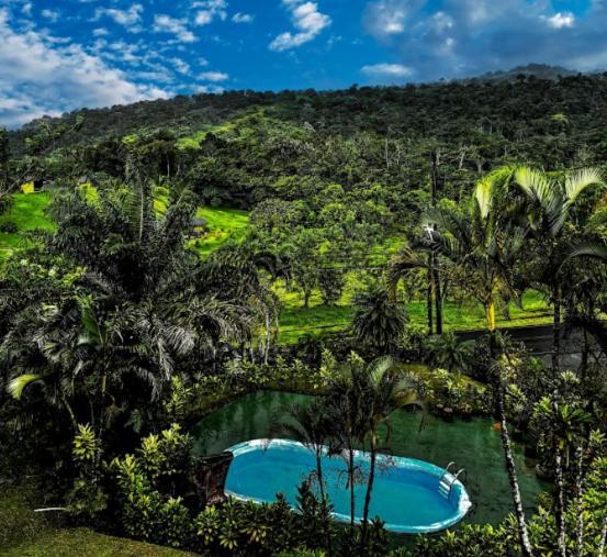 Arenal Roca Lodge & Bungalows La Fortuna المظهر الخارجي الصورة