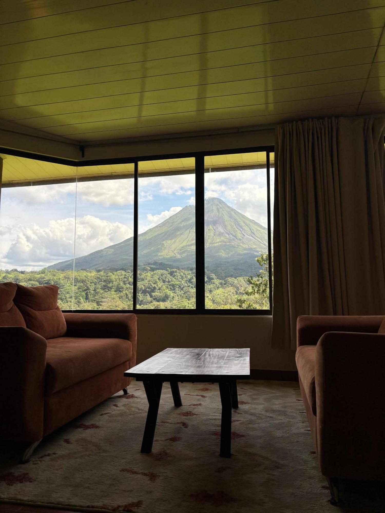 Arenal Roca Lodge & Bungalows La Fortuna المظهر الخارجي الصورة