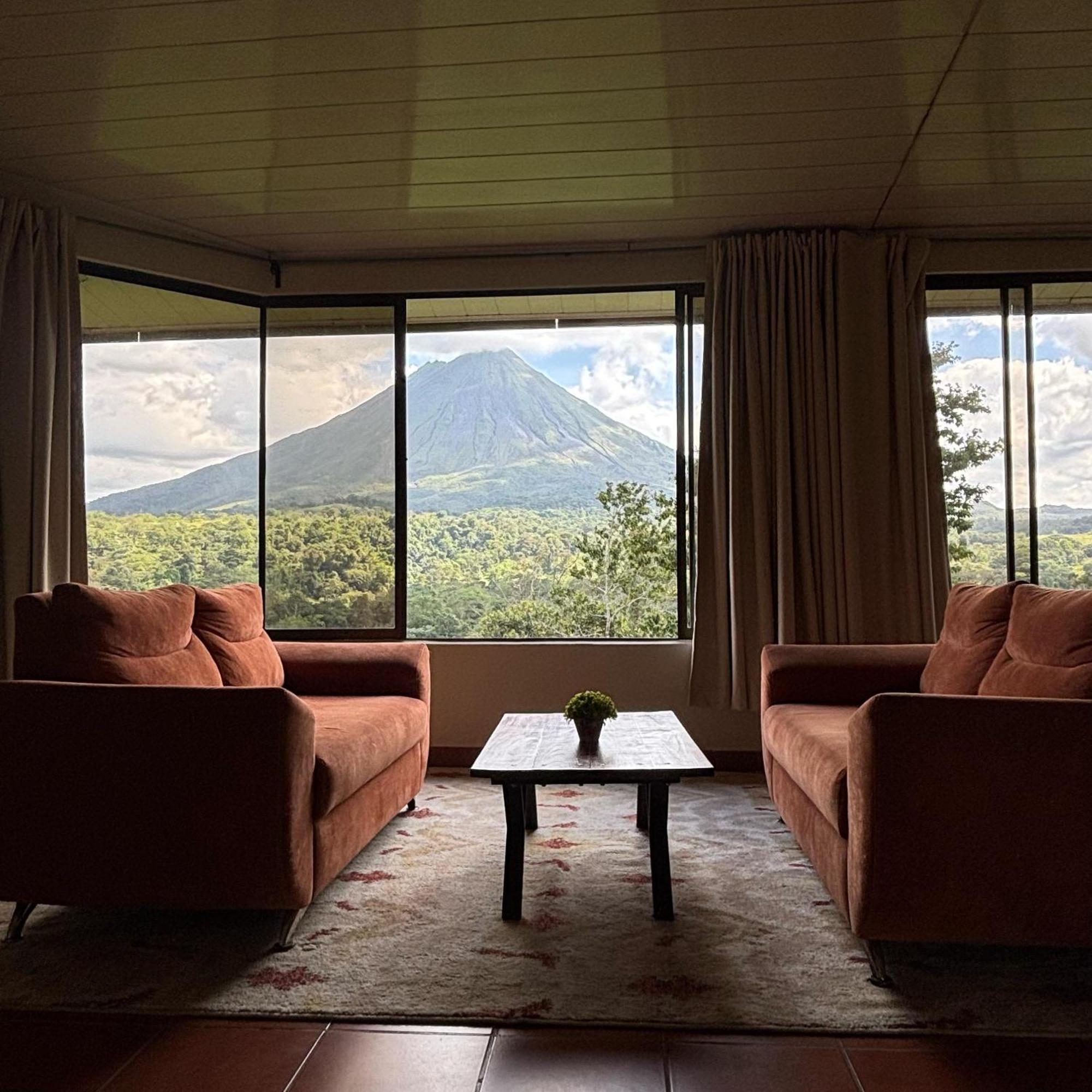 Arenal Roca Lodge & Bungalows La Fortuna المظهر الخارجي الصورة